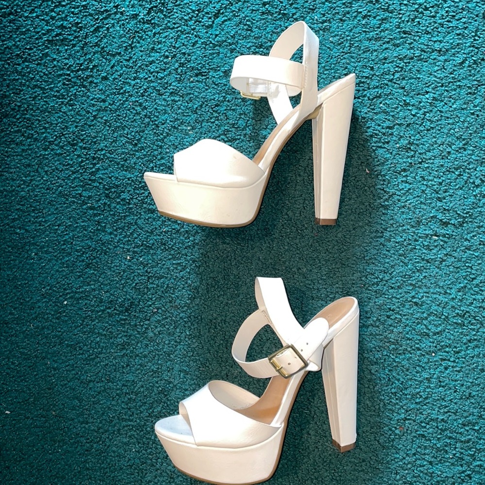 White heels size 8